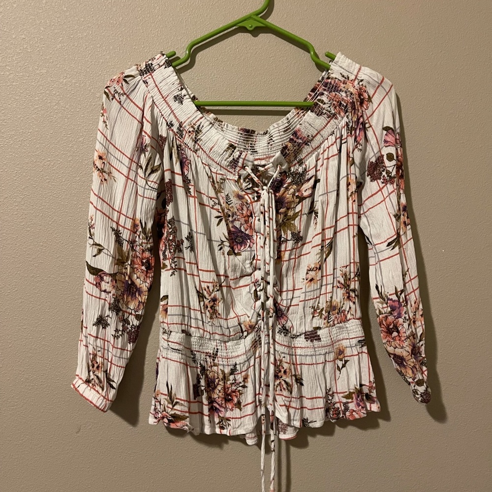 Gimmicks off shoulder top